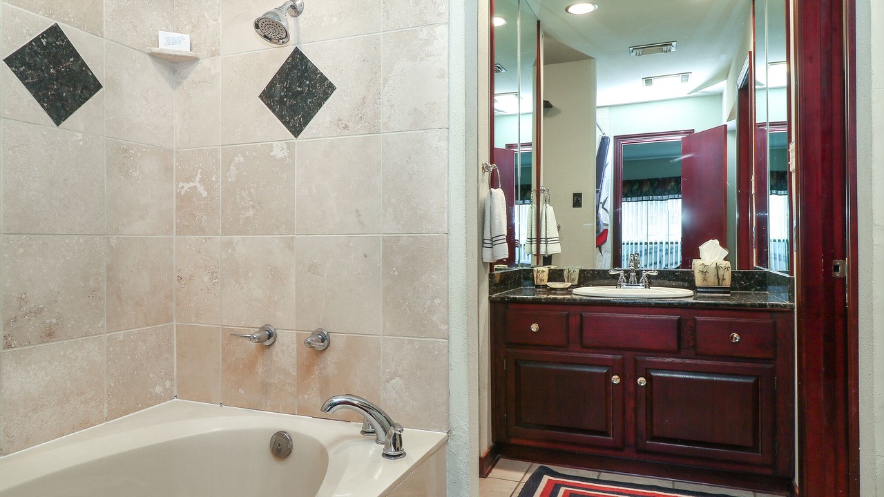 Photo of Bathroom in Seven Coves