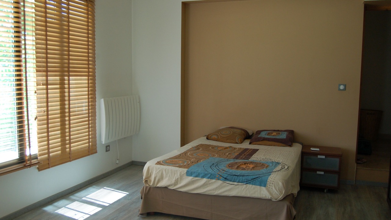 Photo of Bedroom in Saint-Cannat