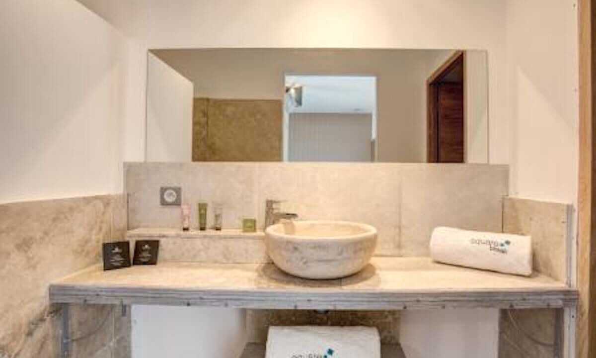 Photo of Bathroom in Saint-Cannat