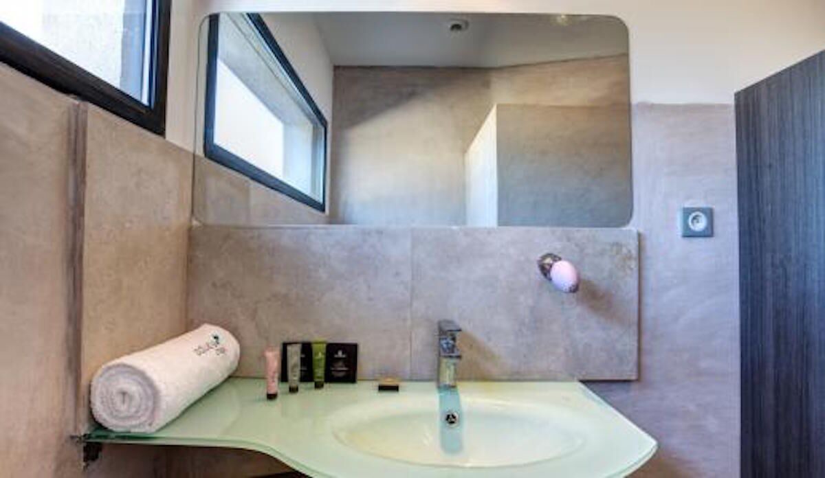 Photo of Bathroom in Saint-Cannat