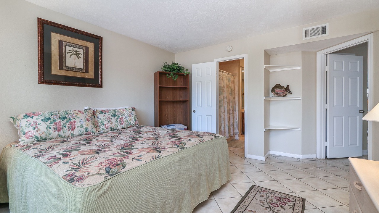 Photo of Bedroom in Seven Coves