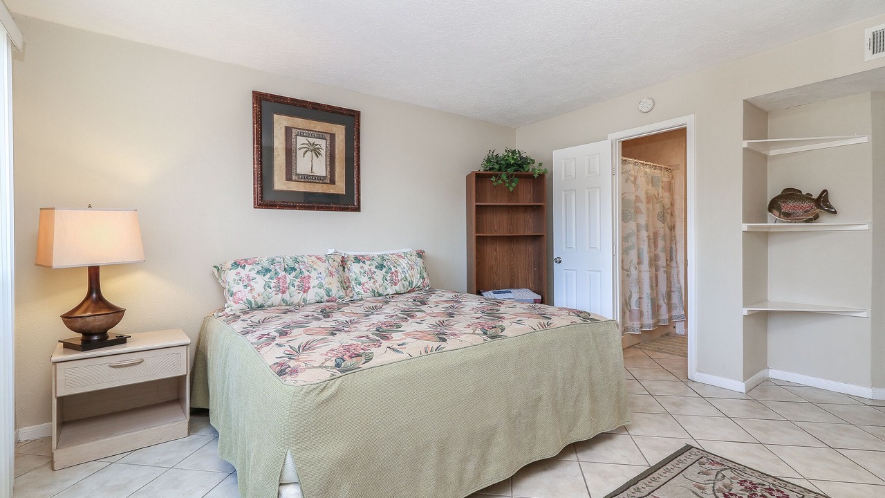 Photo of Bedroom in Seven Coves