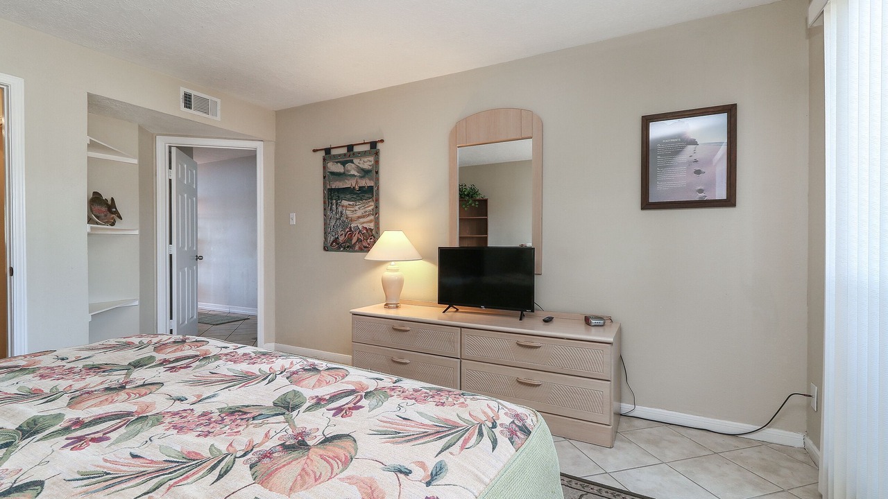 Photo of Bedroom in Seven Coves