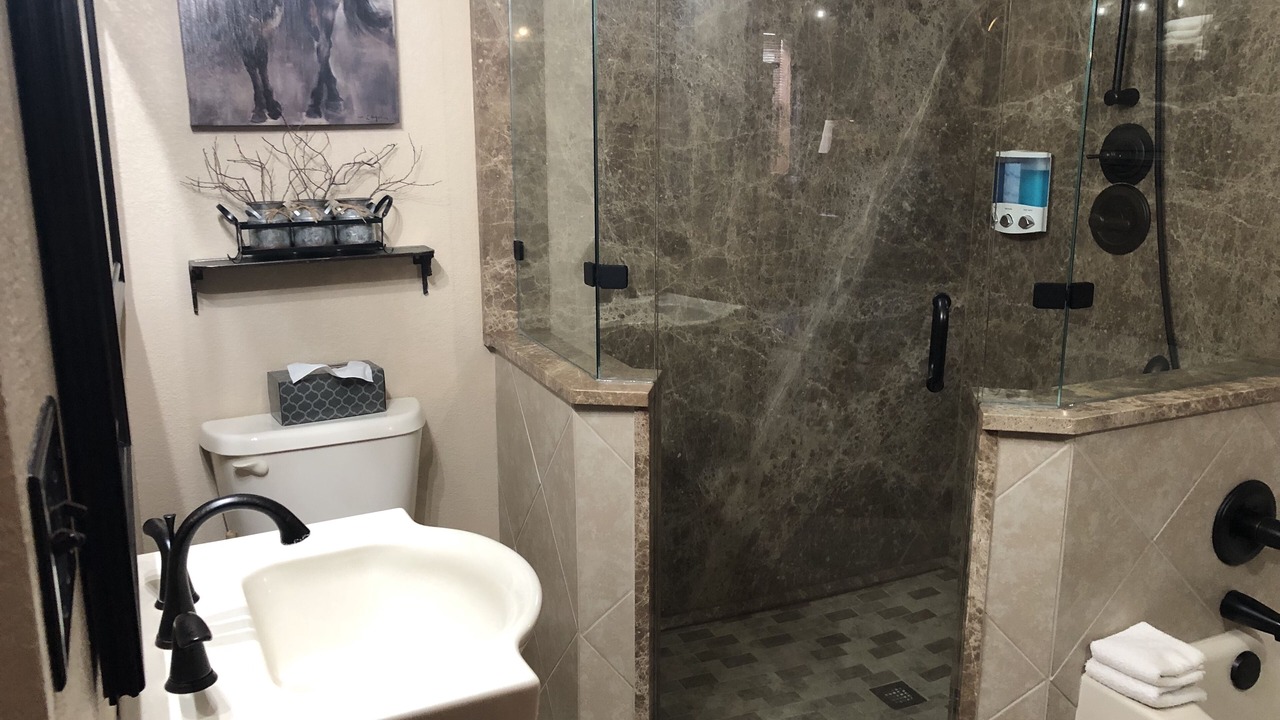 Photo of Bathroom in Ross
