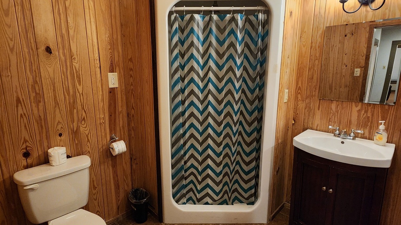 Photo of Bathroom in Fort Payne