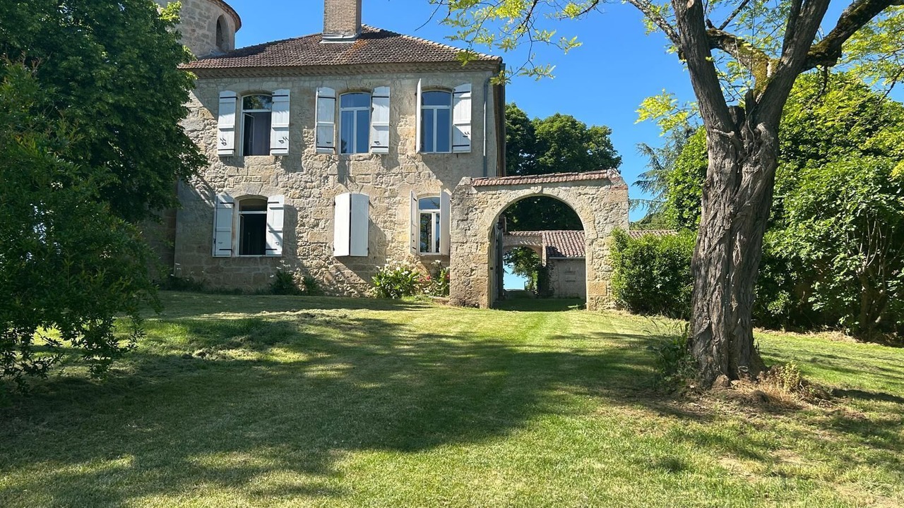Photo of Outdoor in Sainte-Mere