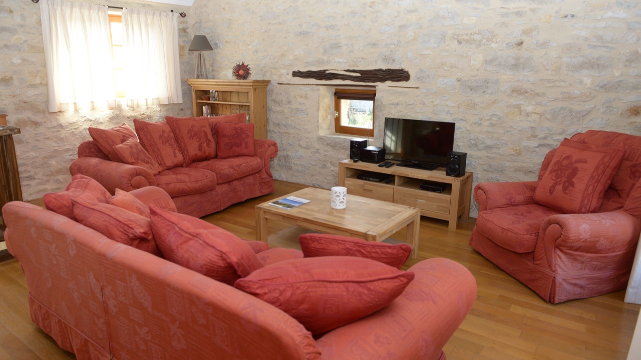 Photo of Livingroom in Salles-Courbaties