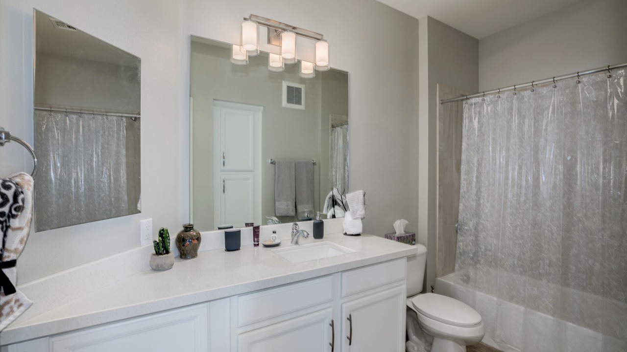 Photo of Bathroom in Ocotillo