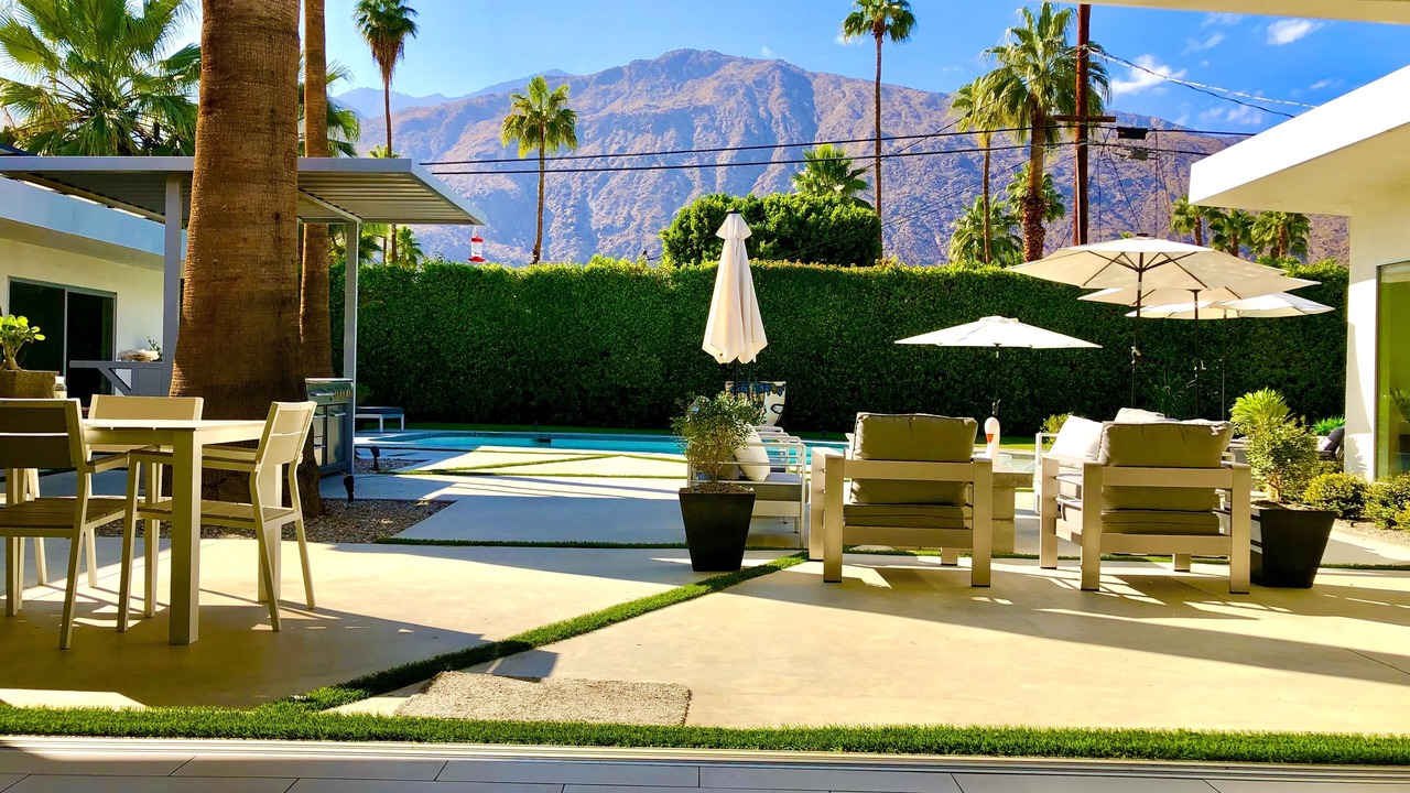 Photo of Outdoor in Warm Sands