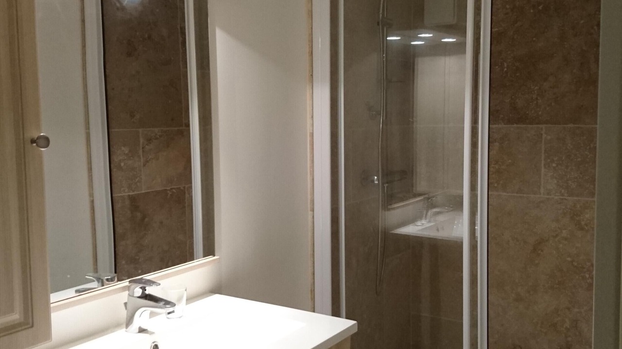 Photo of Bathroom in Saint-Martin-en-Campagne