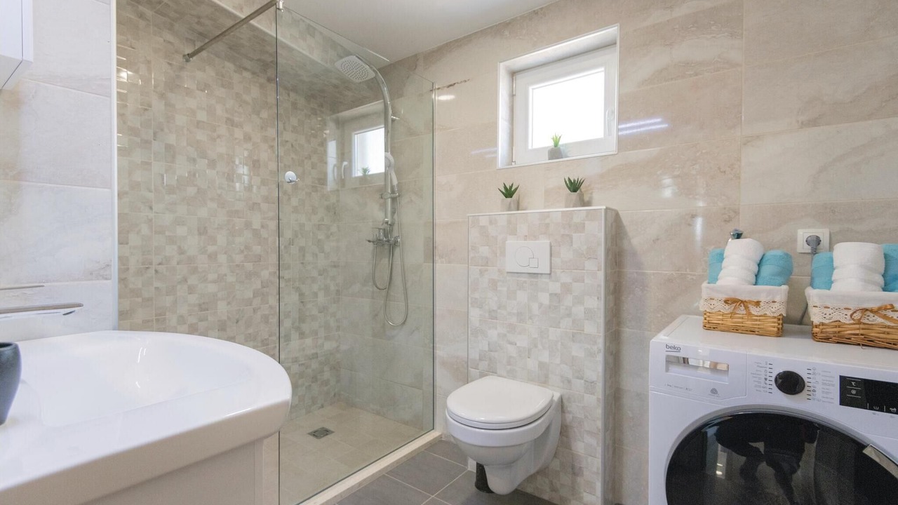 Photo of Bathroom in Grubine