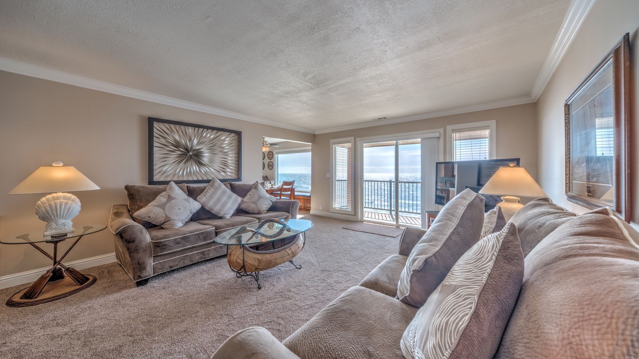 Photo of Livingroom in Lincoln Beach