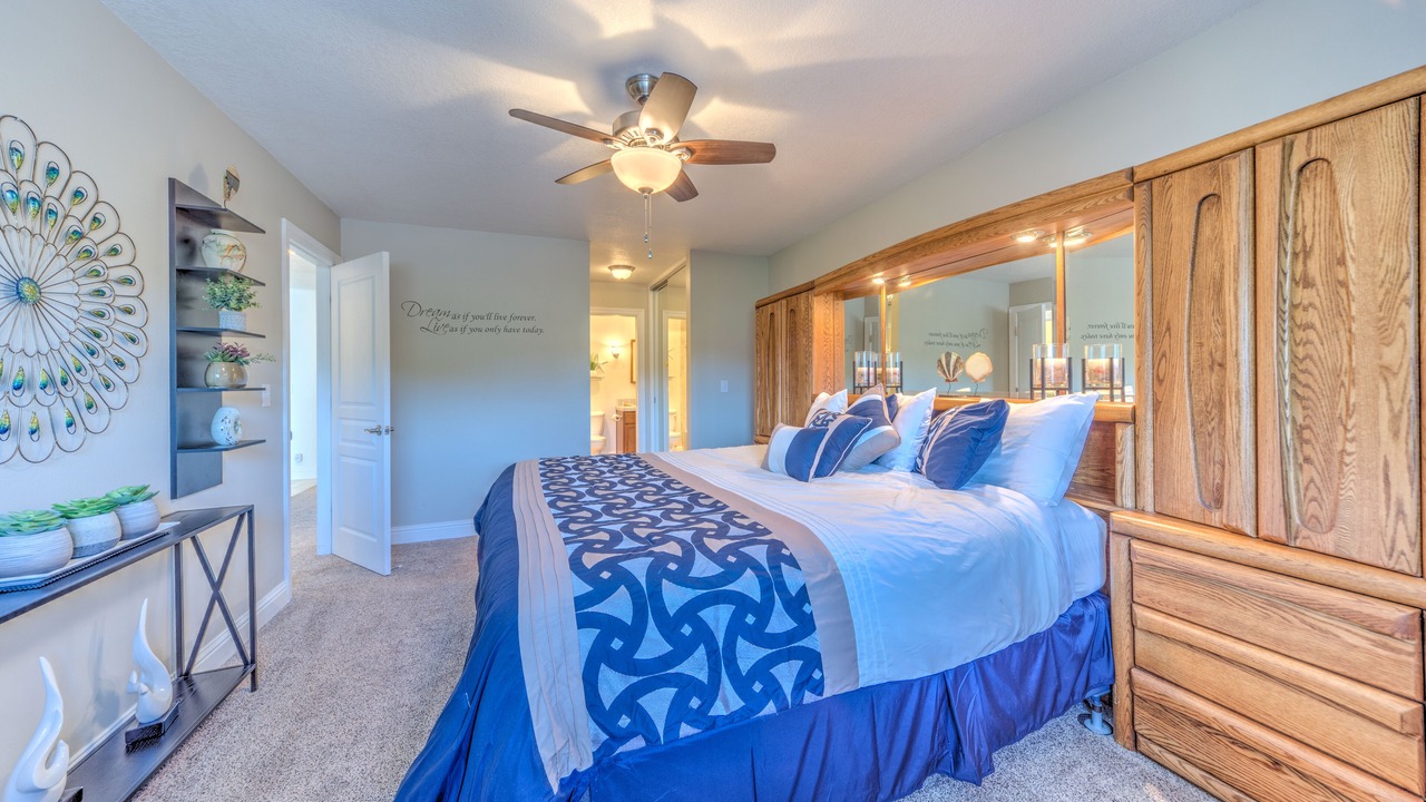 Photo of Bedroom in Lincoln Beach