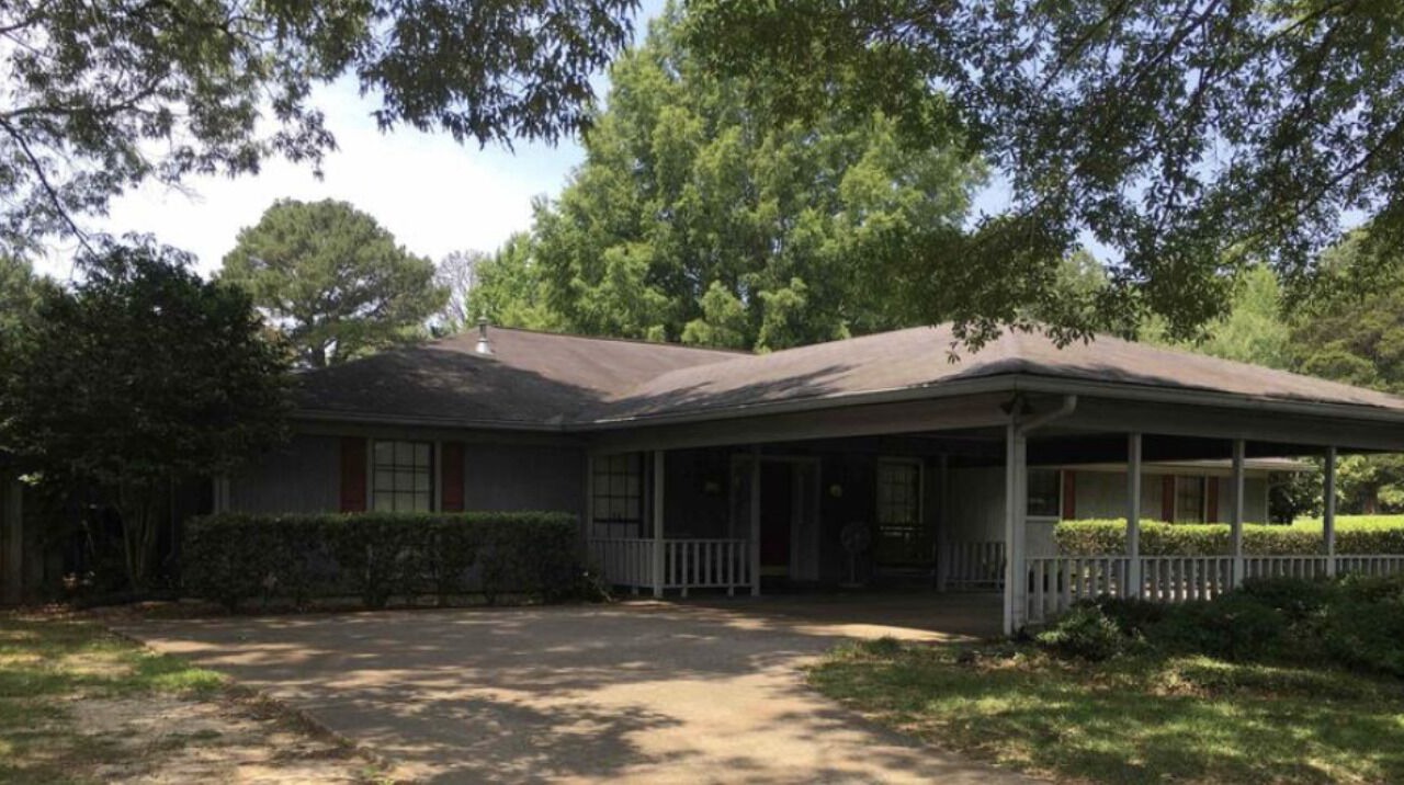 Photo of Outdoor in Starkville
