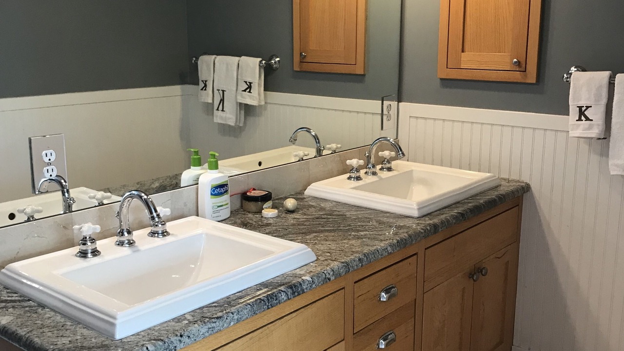 Photo of Bathroom in Mapleton Hill