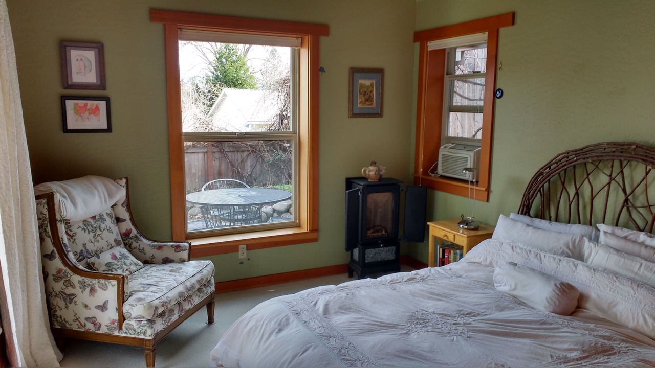 Photo of Outdoor in Siskiyou-Hargadine Historic District