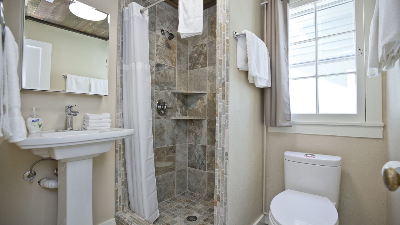 Photo of Bathroom in Branson