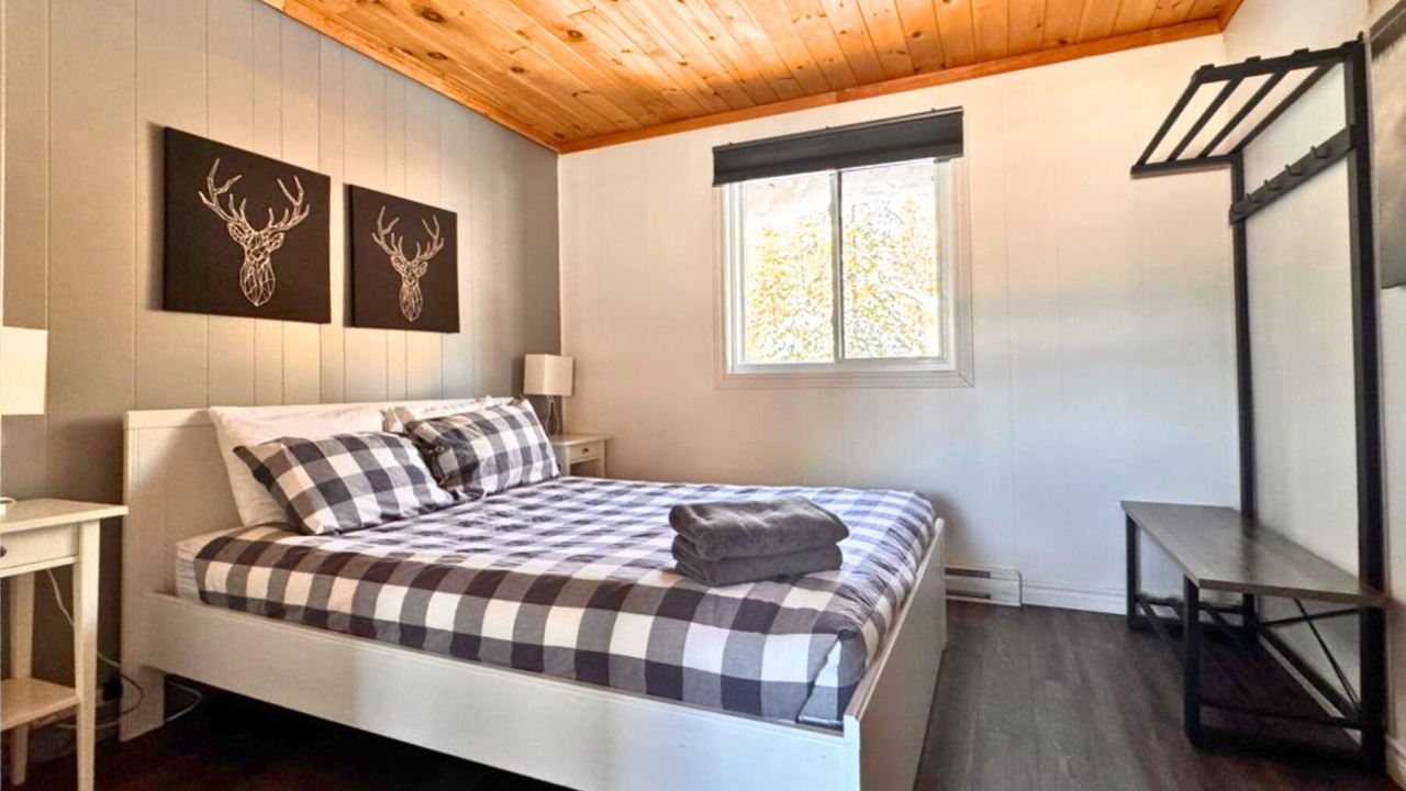 Photo of Bedroom in Mandeville