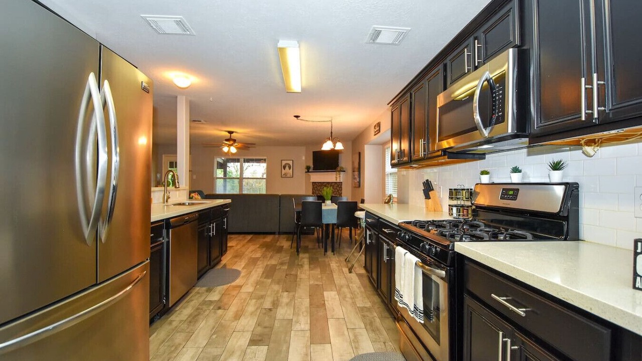 Photo of Kitchen in FM 1960