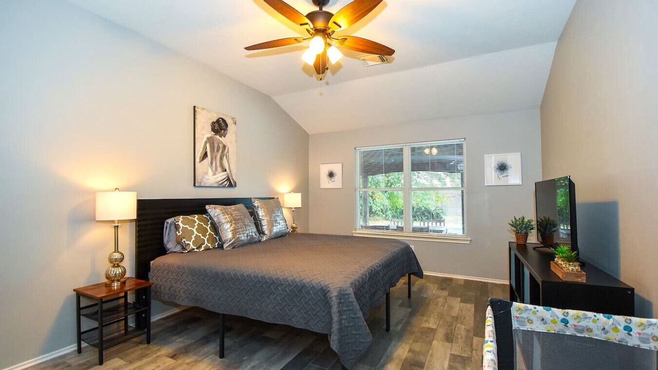 Photo of Bedroom in FM 1960