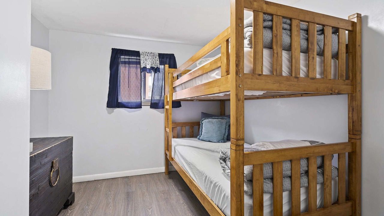 Photo of Bedroom in Netarts