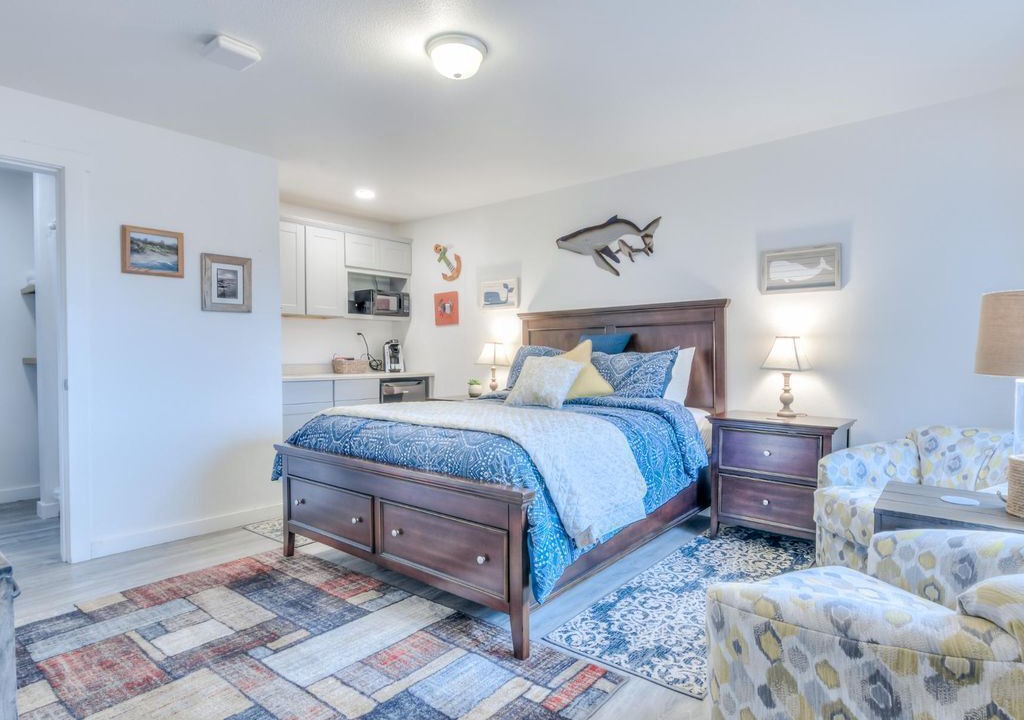 Photo of Bedroom in Depoe Bay