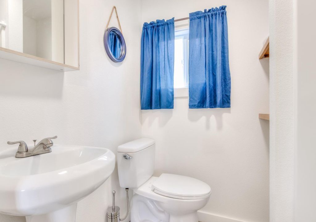 Photo of Bathroom in Depoe Bay