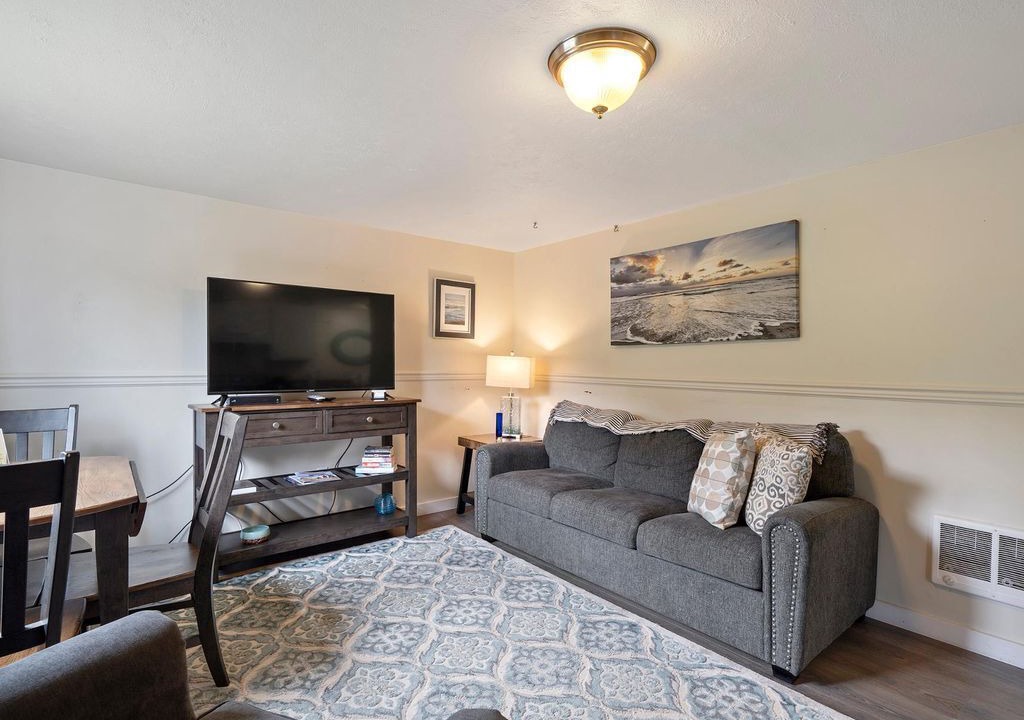 Photo of Livingroom in Netarts