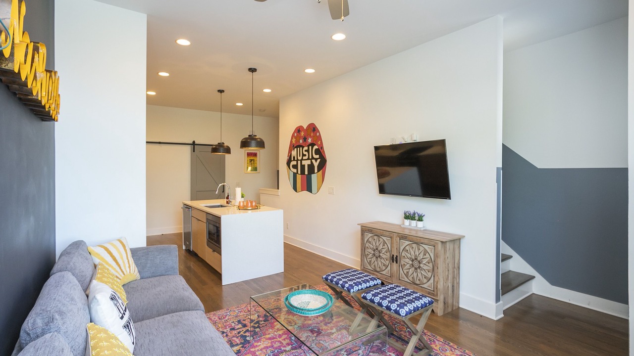 Photo of Livingroom in Hadley - Washington