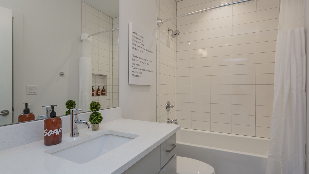 Photo of Bathroom in Hadley - Washington