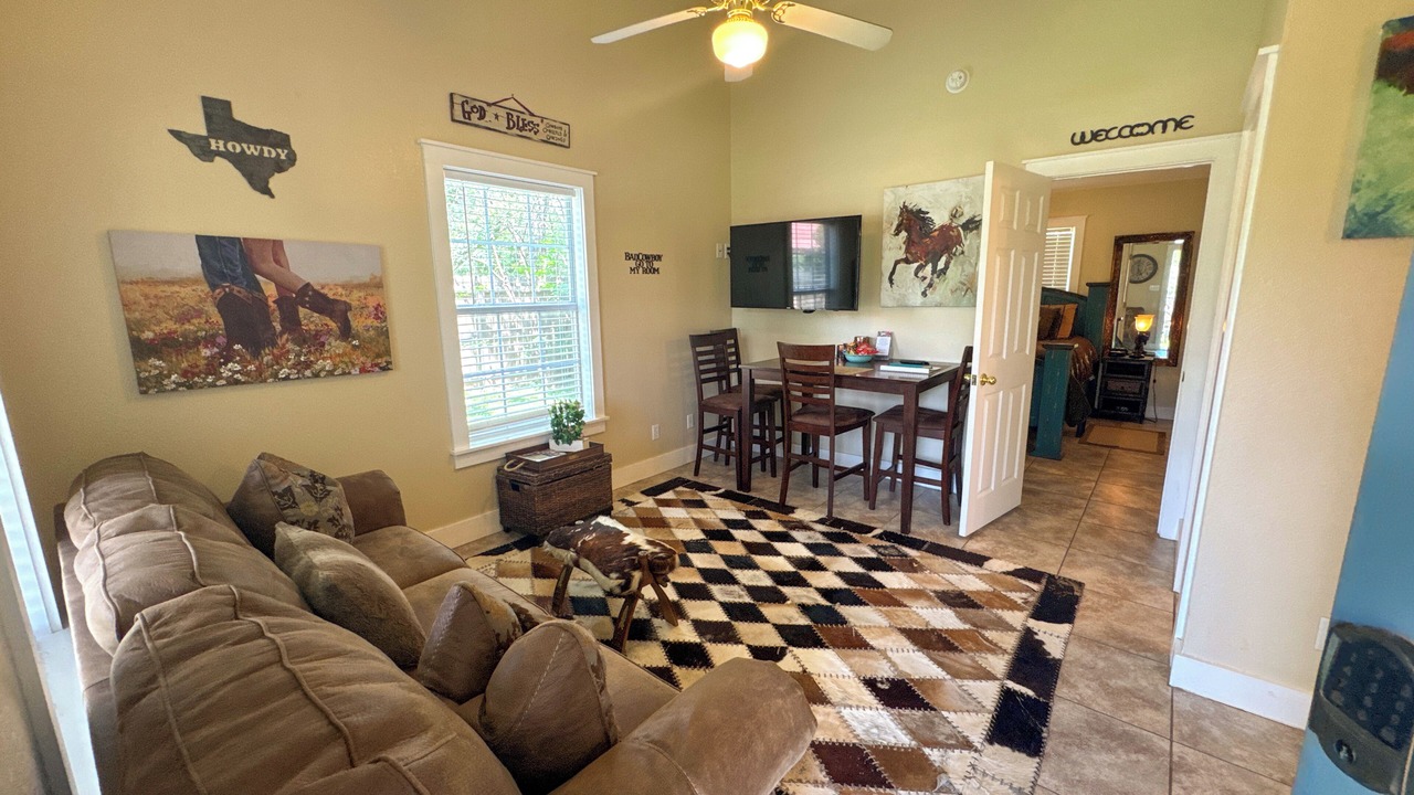 Photo of Livingroom in Fredericksburg
