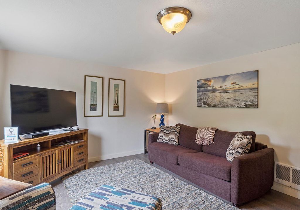 Photo of Livingroom in Netarts