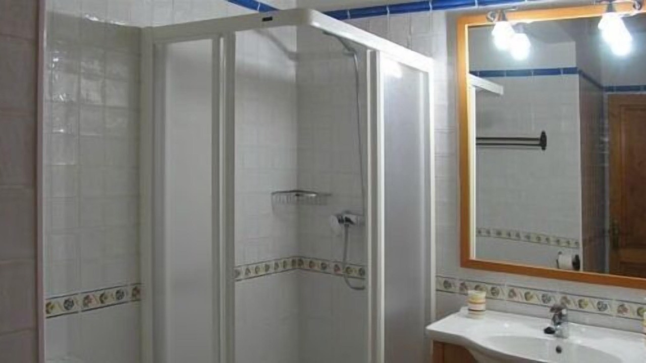 Photo of Bathroom in Lladurs