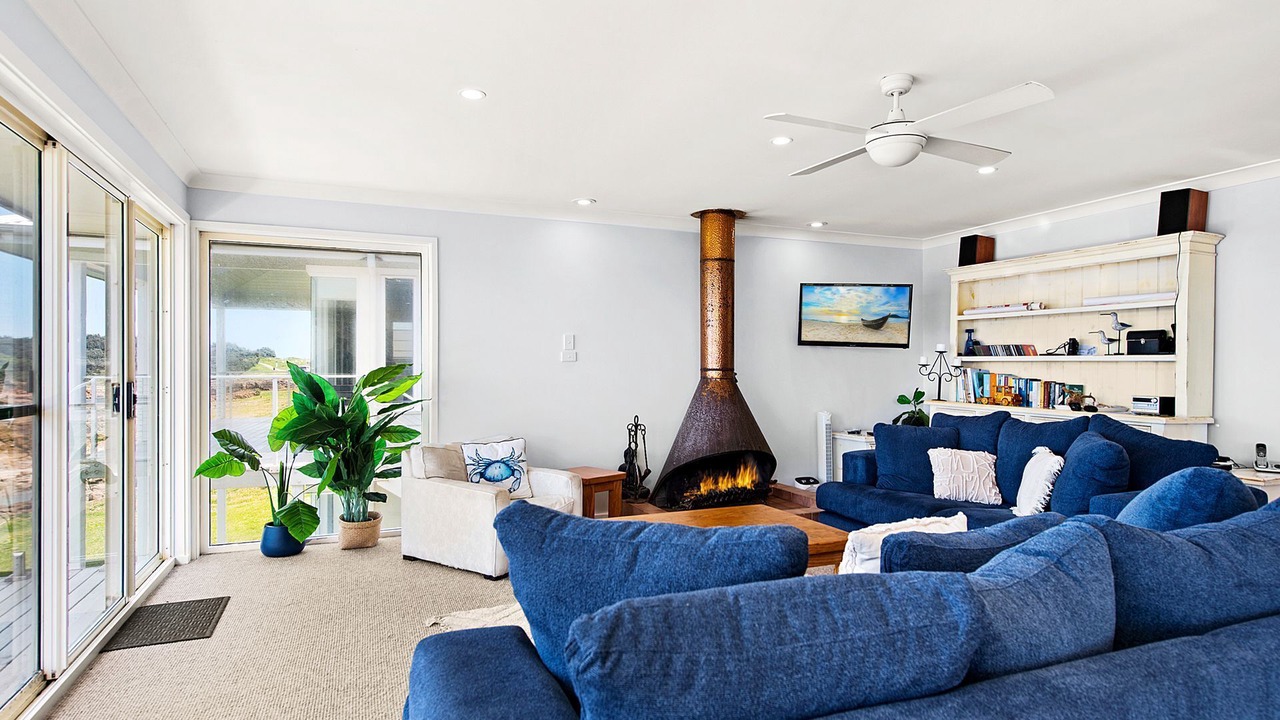 Photo of Livingroom in Anna Bay