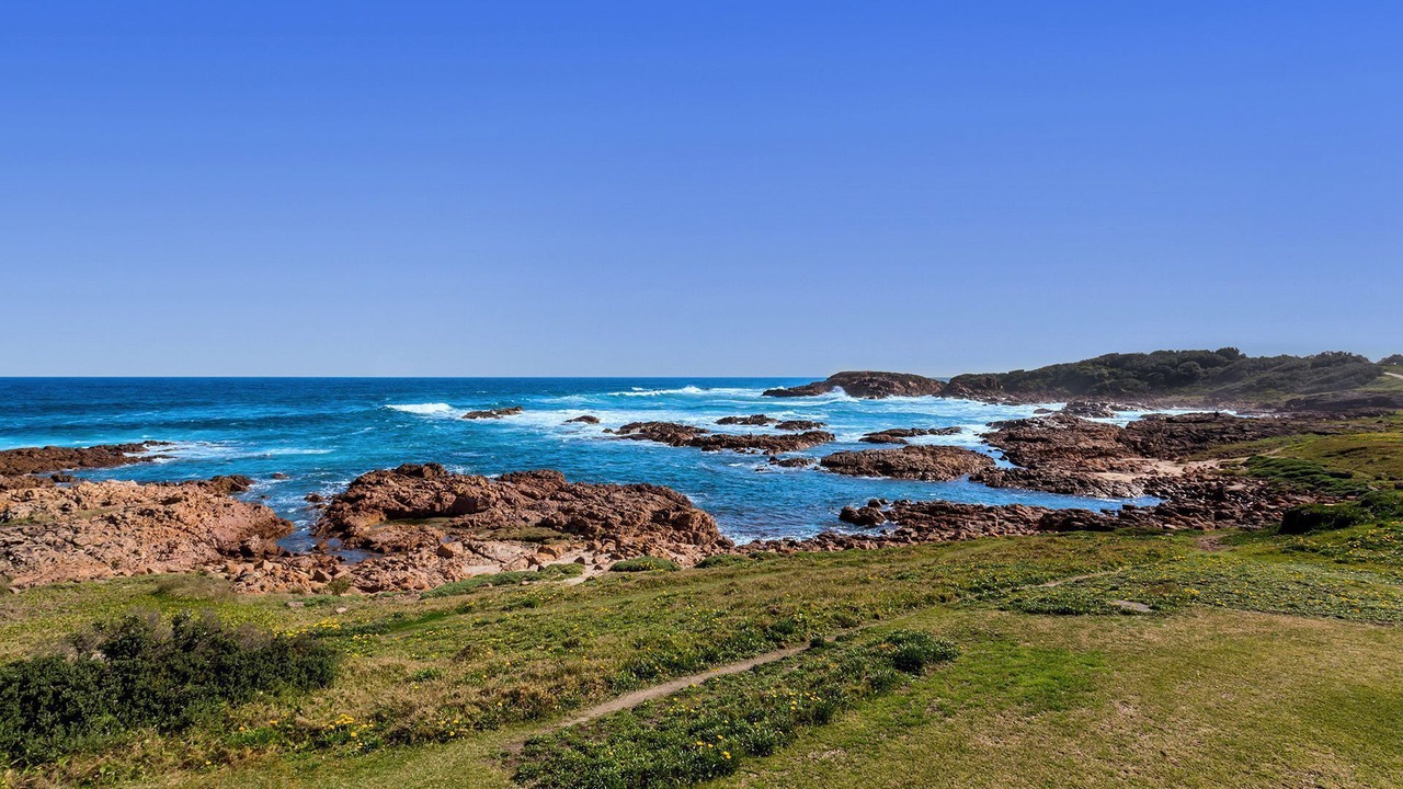 Photo of Others in Anna Bay