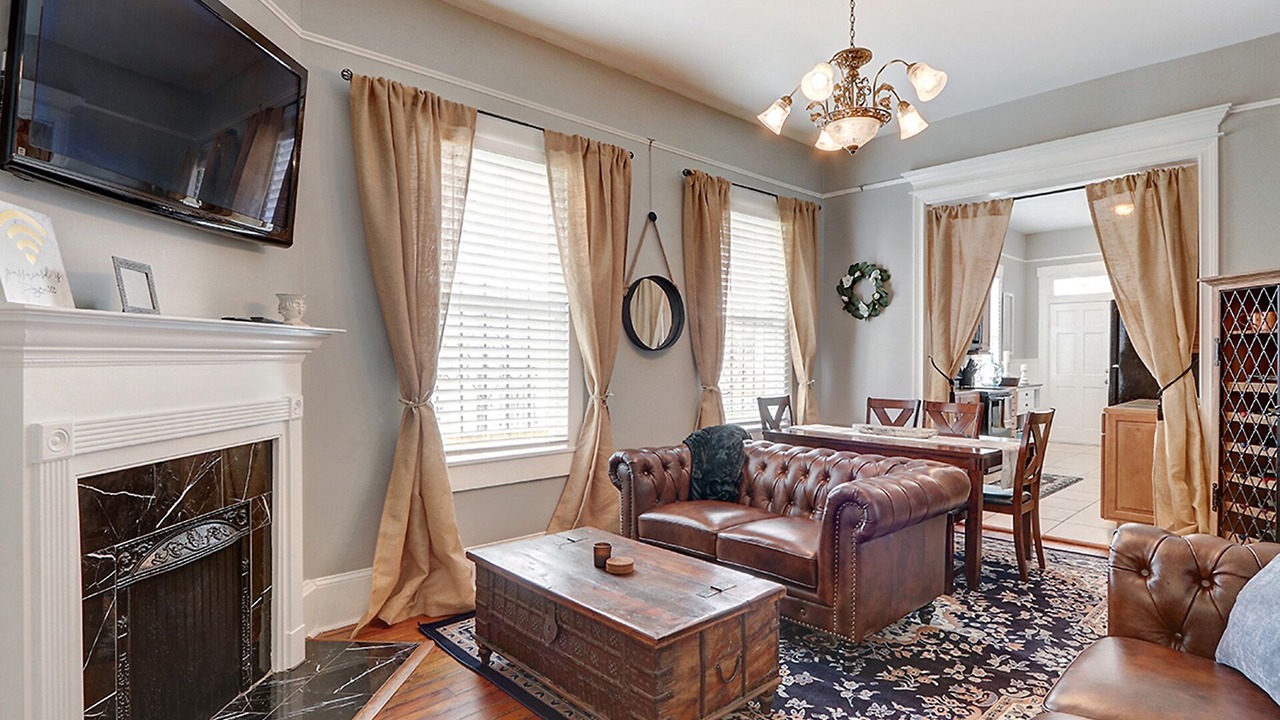 Photo of Livingroom in Dixon Park