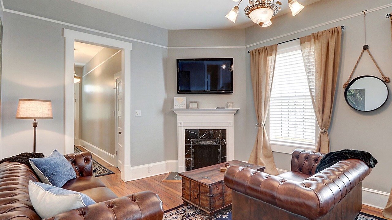 Photo of Livingroom in Dixon Park