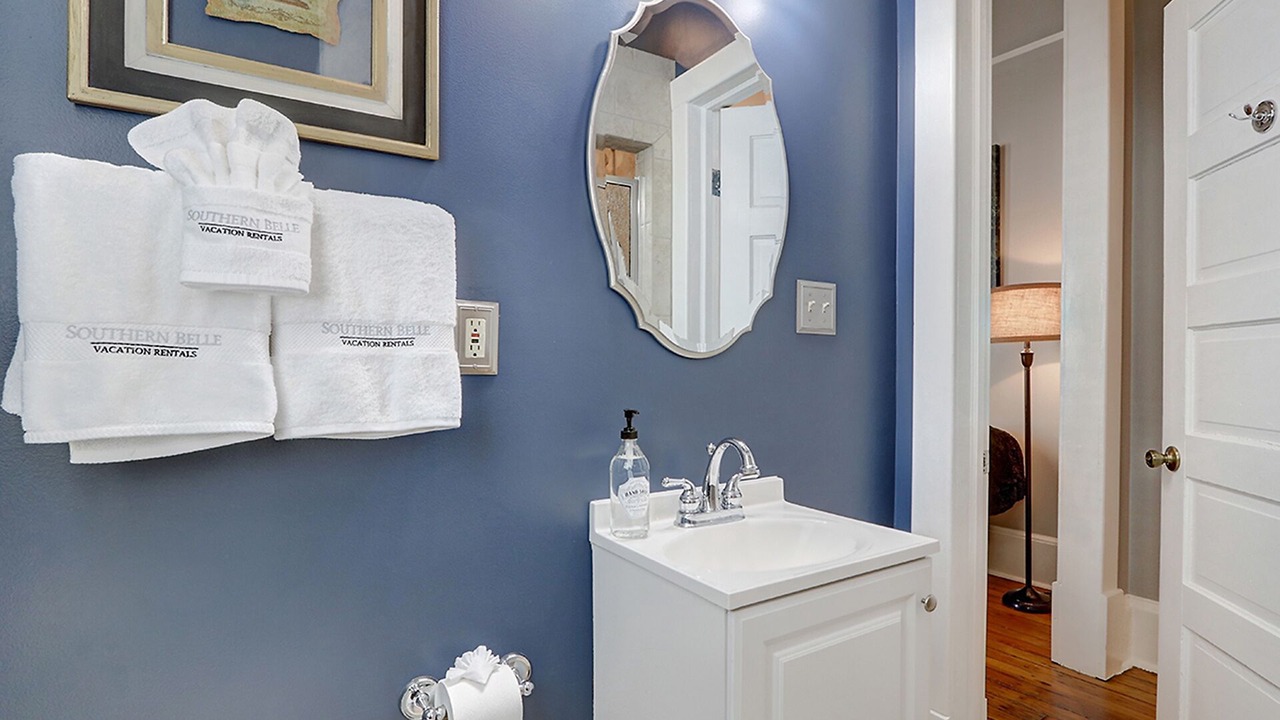 Photo of Bathroom in Dixon Park