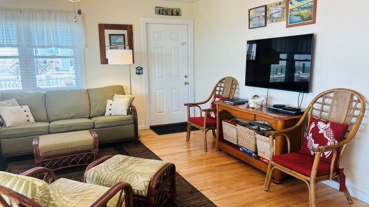 Photo of Livingroom in Holden Beach