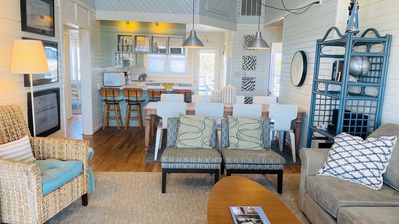 Photo of Livingroom in Holden Beach