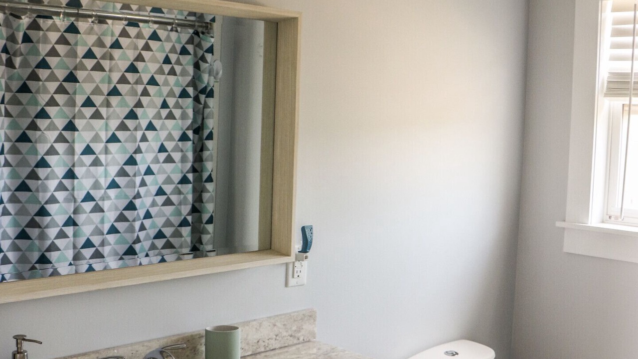 Photo of Bathroom in Little Pond