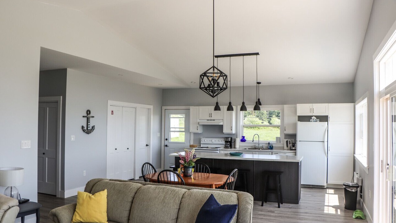 Photo of Livingroom in Little Pond