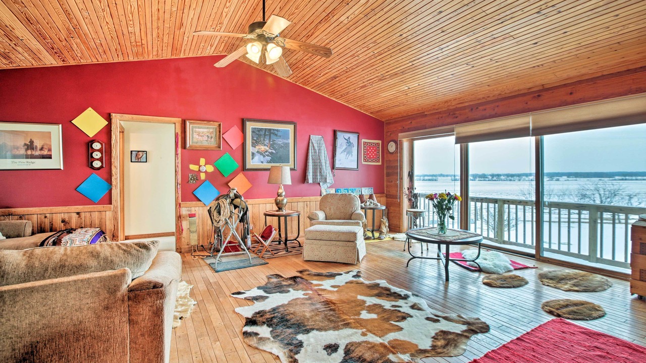 Photo of Livingroom in Burlington