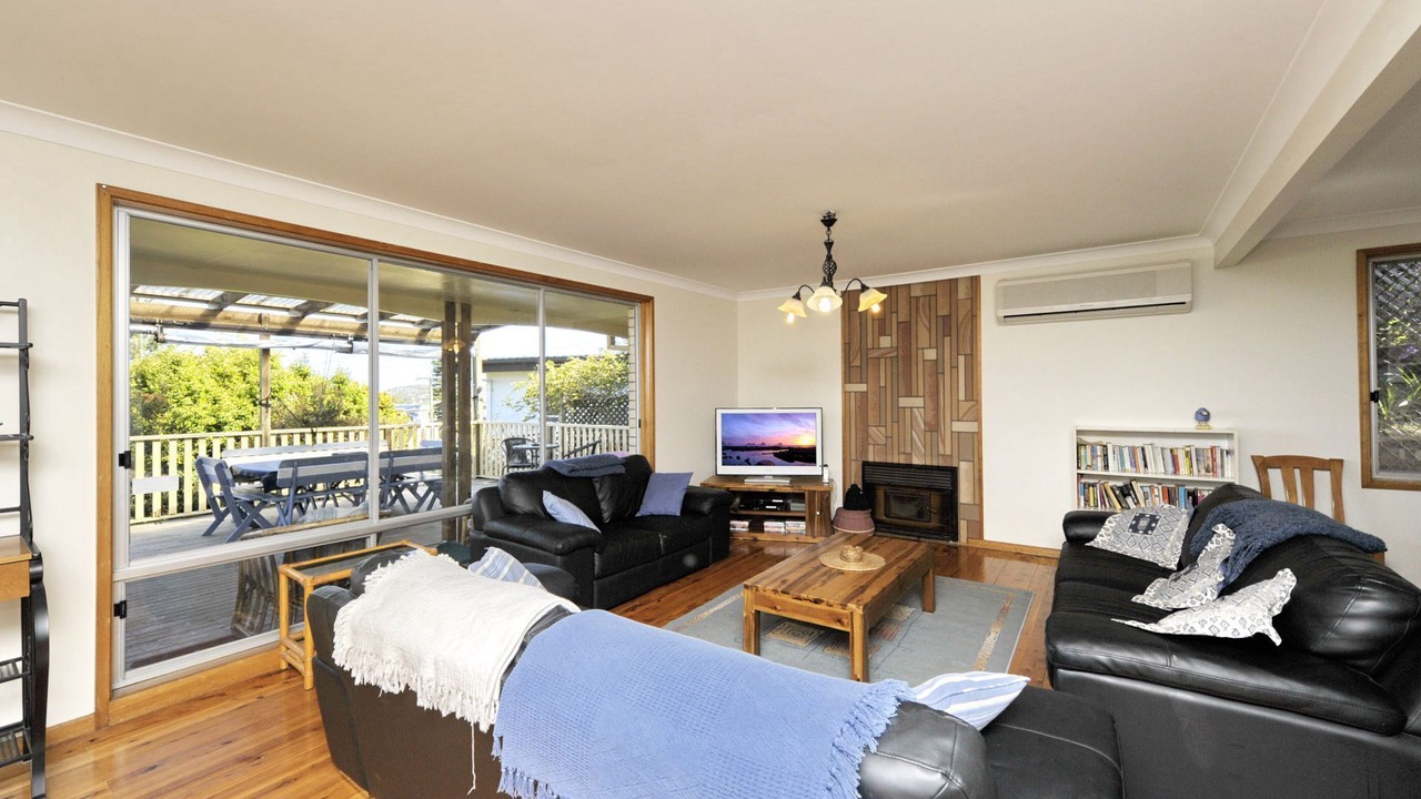Photo of Livingroom in Fingal Bay