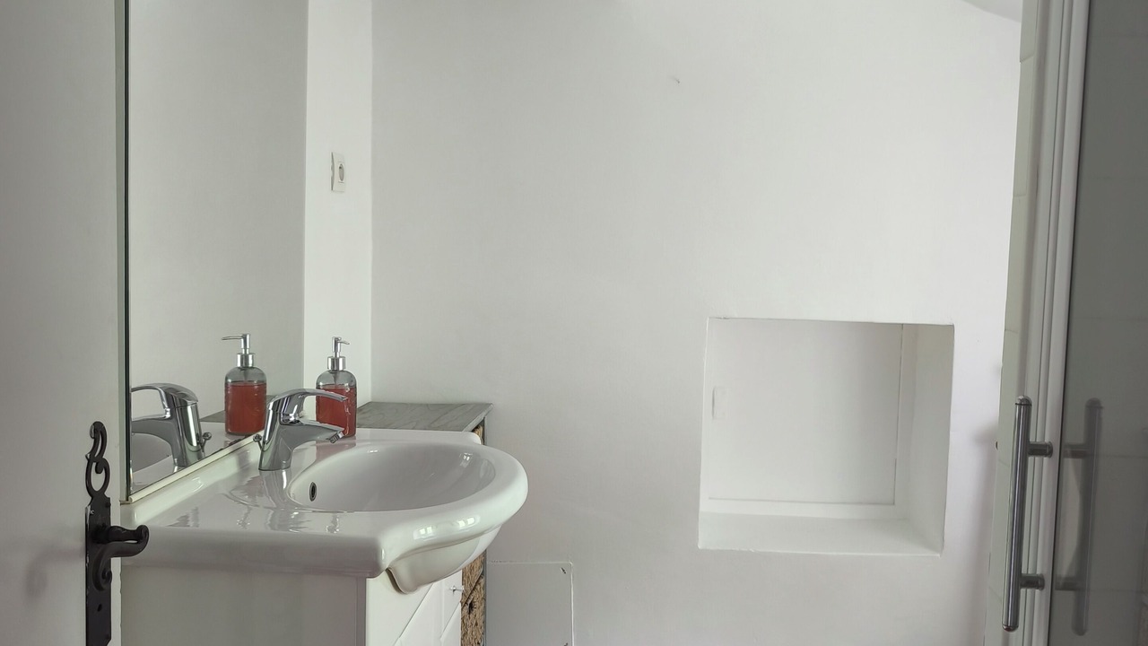 Photo of Bathroom in Gourdon