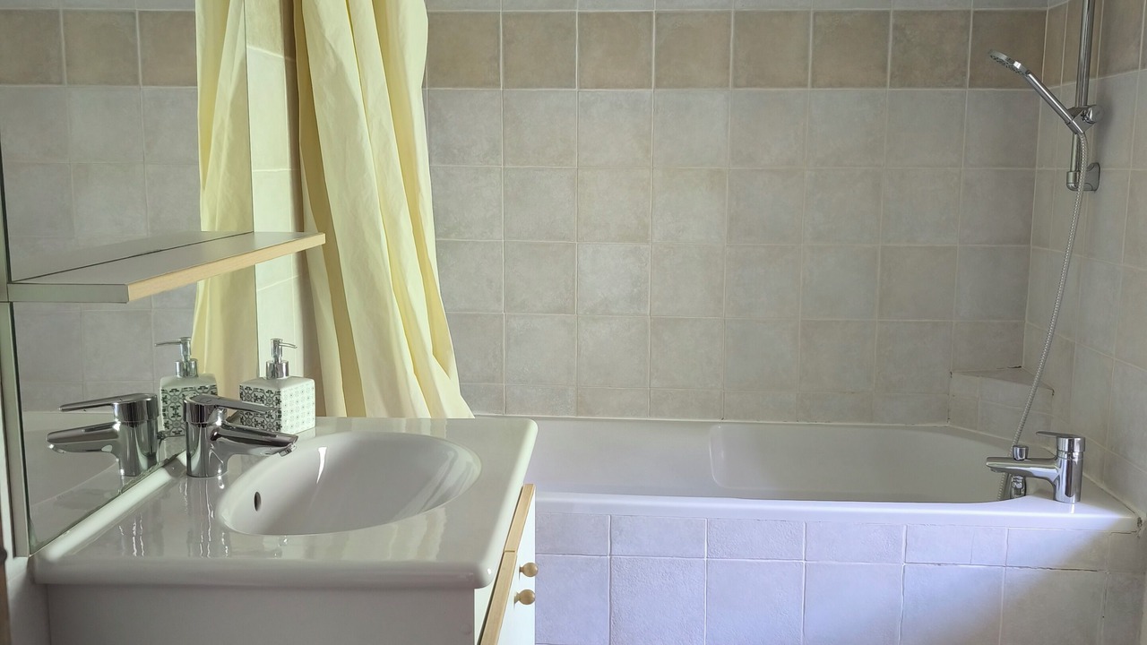 Photo of Bathroom in Gourdon