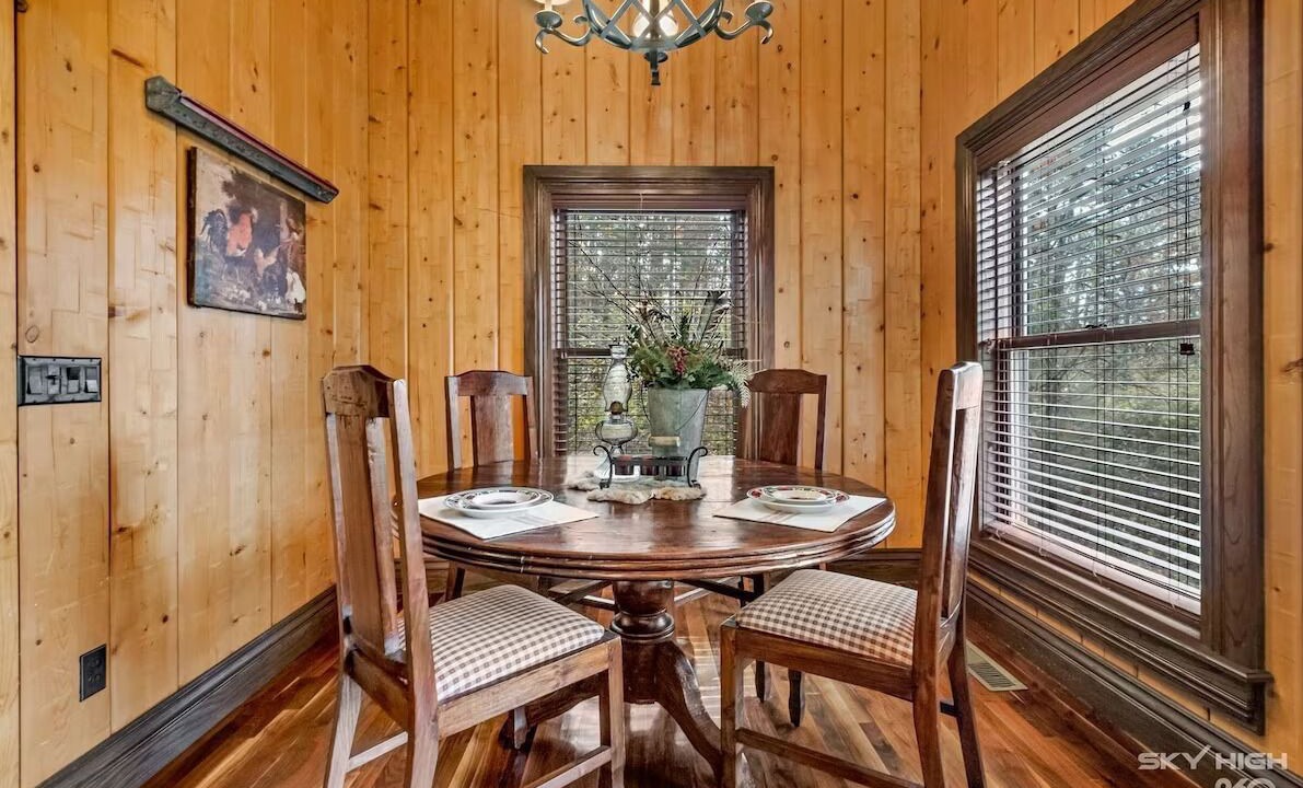 Photo of Bedroom in Eureka Springs