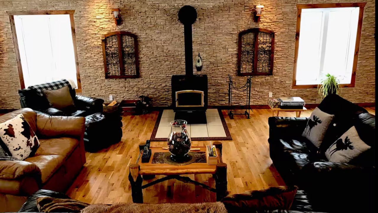 Photo of Livingroom in Eastman