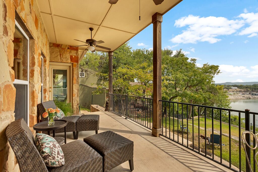 Photo of Outdoor in Oatmeal
