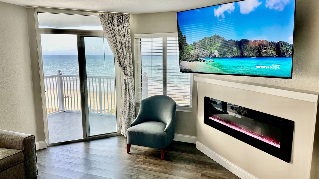 Photo of Bedroom in Arcadian Shores